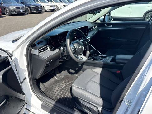 Used 2023 Kia K5 LXS FWD image 13