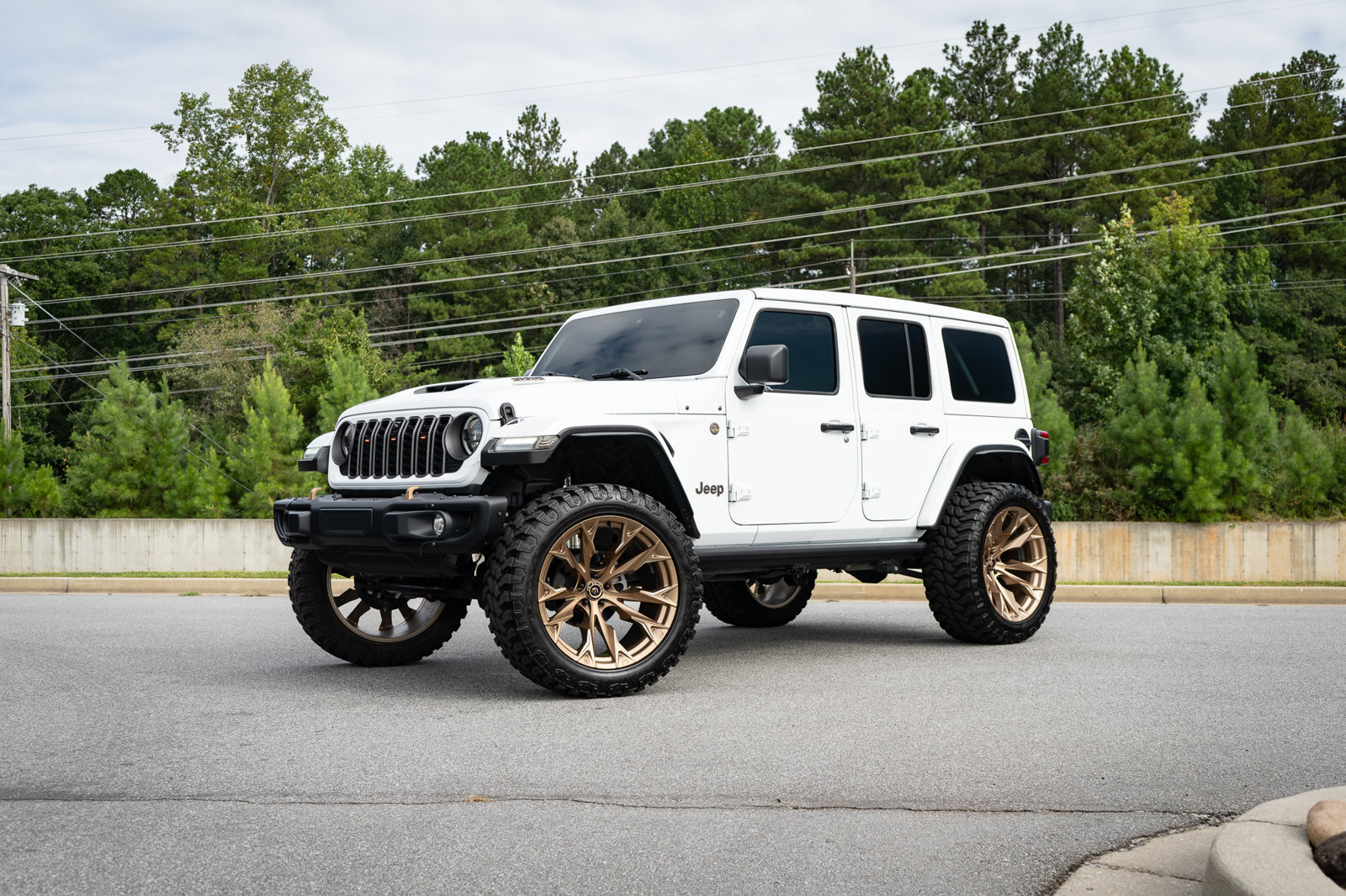 Used 2024 Jeep Wrangler Unlimited Rubicon 392 AWD/4WD image 3