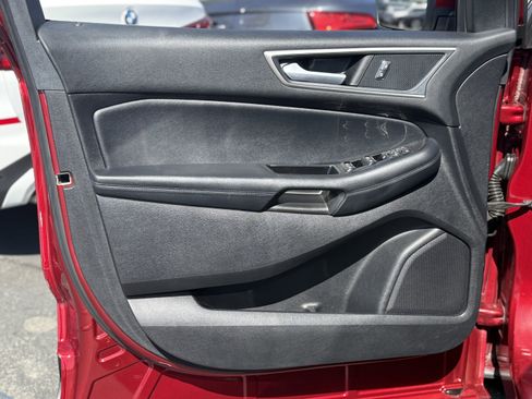 Used 2019 Ford Edge SEL w/ Equipment Group 201A image 12