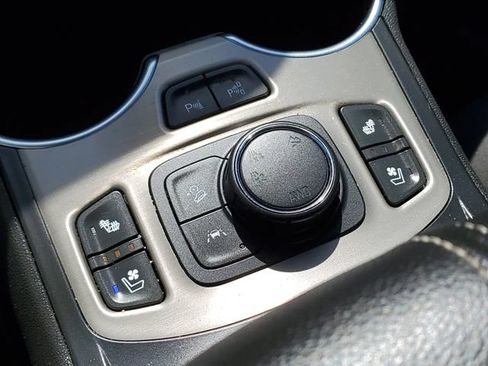 Used 2022 GMC Terrain Denali AWD/4WD image 24