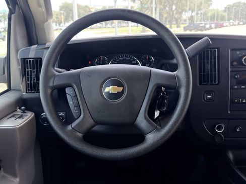 Used 2025 Chevrolet Express 3500 LT w/ LT Preferred Equipment Group RWD image 14