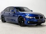 Used 2017 BMW 320i Sedan image 4