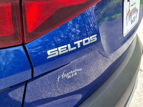 Used 2023 Kia Seltos LX AWD/4WD image 31