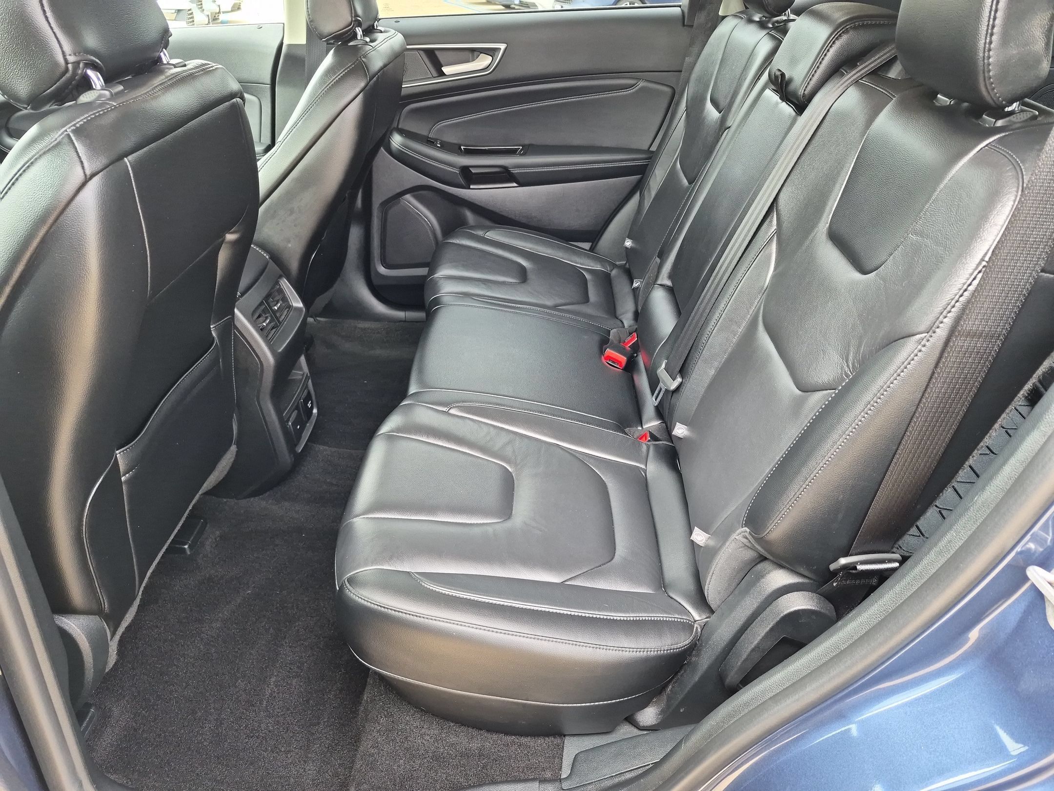 Used 2019 Ford Edge Titanium w/ Cold Weather Package AWD/4WD image 24