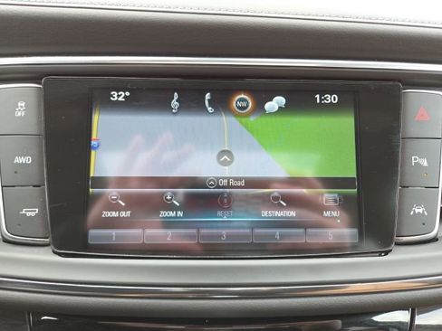 Used 2018 Buick Enclave Premium image 8