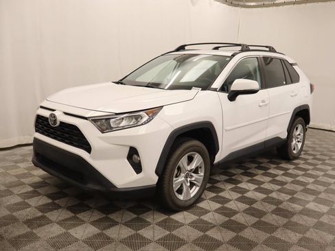 Used 2021 Toyota RAV4 XLE w/ Convenience Package AWD/4WD image 1