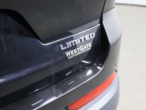 Used 2021 Jeep Grand Cherokee L Limited image 43