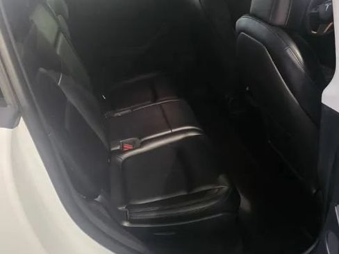 Used 2022 Tesla Model Y Long Range AWD/4WD image 5