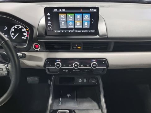 Certified 2025 Honda Pilot EX-L image 18