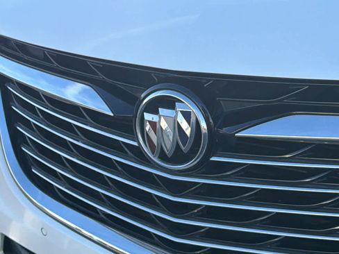 Used 2022 Buick Enclave Essence image 28