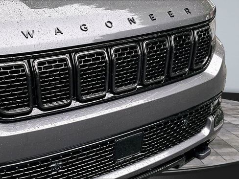 Used 2025 Jeep Wagoneer L Series II w/ Premium Group I AWD/4WD image 43
