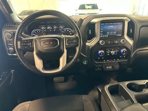 Used 2021 GMC Sierra 1500 SLE w/ X31 Off-Road Package image 21