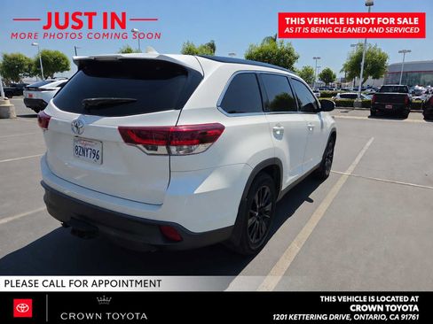 Used 2019 Toyota Highlander SE AWD/4WD image 5
