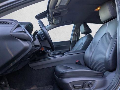 Used 2019 Toyota Camry SE image 15