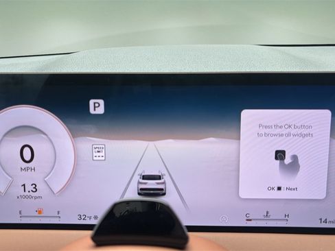 New 2026 Genesis GV70 2.5T Advanced image 18