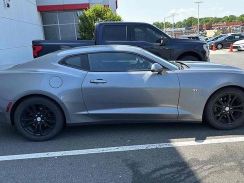 Used 2019 Chevrolet Camaro LS RWD image 8