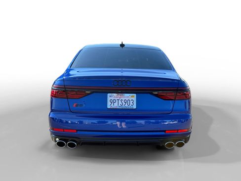Used 2024 Audi S8 w/ S8 Black Optic Plus Package image 4