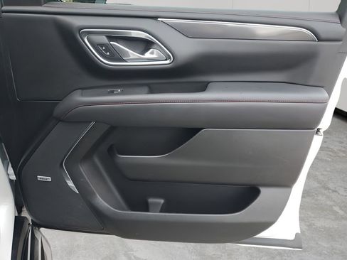 Used 2023 Chevrolet Suburban RST image 13