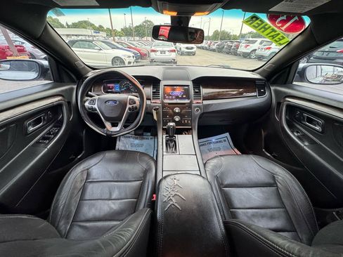 Used 2013 Ford Taurus Limited FWD image 13