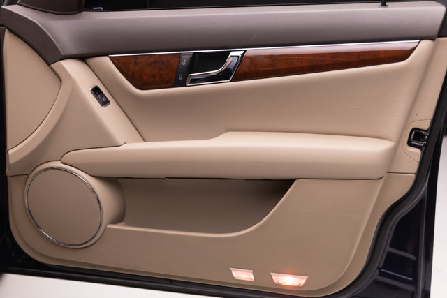 Used 2011 Mercedes-Benz C 300 4MATIC Sedan image 49
