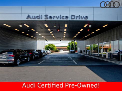 Used 2023 Audi e-tron S Premium Plus image 13