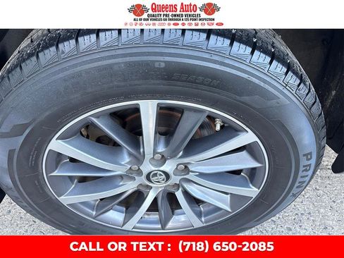 Used 2018 Toyota Highlander XLE AWD/4WD image 31