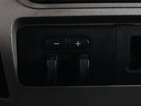 Used 2015 Ford F250 XLT w/ XLT Value Package image 34