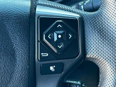 Used 2022 Toyota Tacoma TRD Off-Road w/ Technology Package image 24