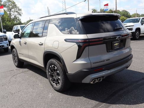 New 2027 Chevrolet Traverse Z71 w/ Enhanced Driving Package AWD/4WD image 3