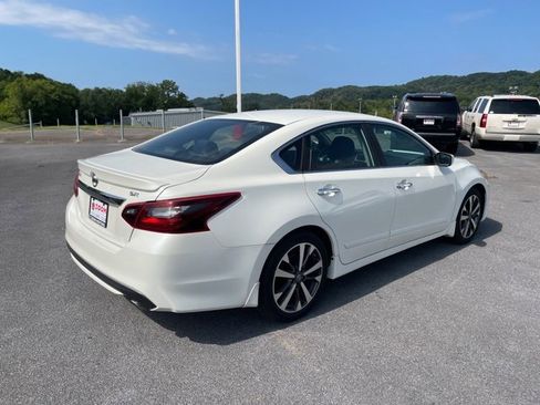 Used 2017 Nissan Altima 2.5 SR image 8