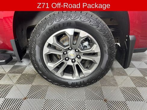 Used 2022 Chevrolet Silverado 1500 High Country w/ Technology Package AWD/4WD image 21