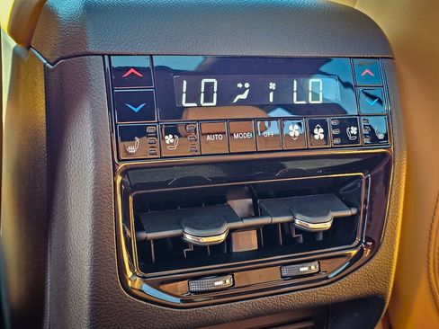 New 2026 Jeep Grand Cherokee Summit image 41