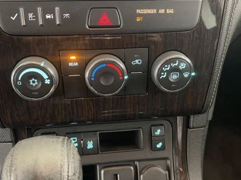 Used 2016 Chevrolet Traverse LT w/ Style and Technology Package image 41