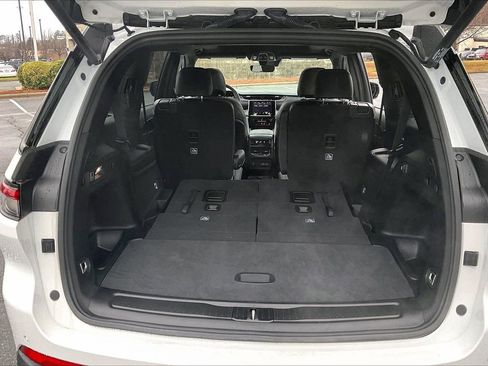 New 2025 Jeep Grand Cherokee L Altitude image 26