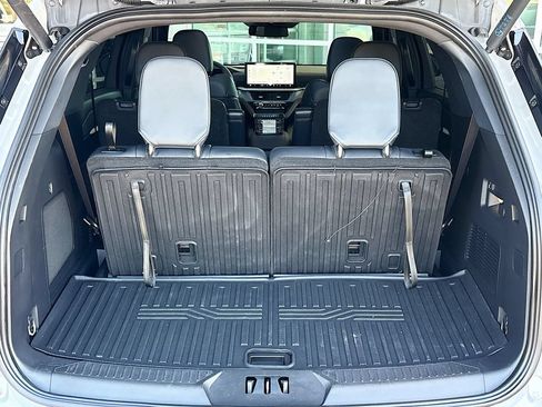 Used 2026 Ford Explorer ST-Line w/ ST-Line Street Pack AWD/4WD image 29