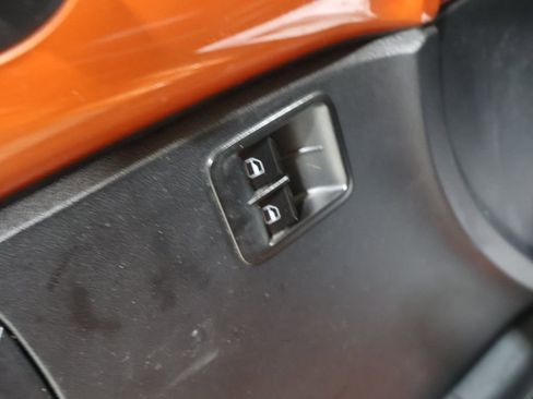 Used 2010 Volkswagen Beetle Coupe image 12