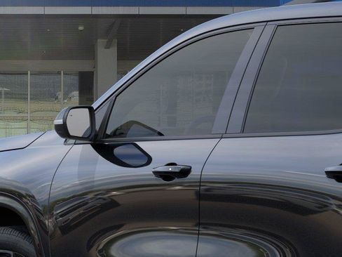 New 2026 Chevrolet Traverse RS FWD image 12