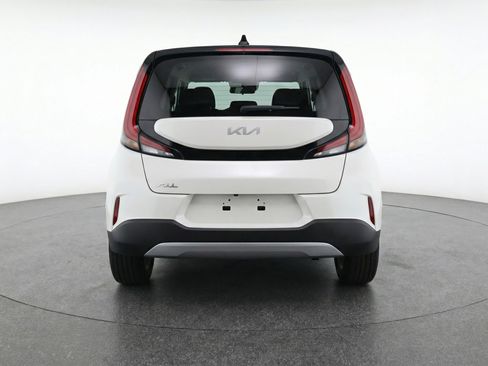 Used 2025 Kia Soul LX w/ LX Technology Package image 7