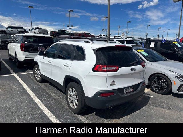 Used 2015 Jeep Cherokee Latitude w/ Cold Weather Group AWD/4WD image 8