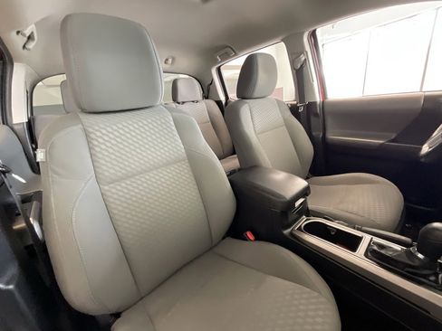 Used 2021 Toyota Tacoma SR5 image 20