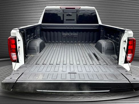 Used 2025 GMC Sierra 1500 Elevation w/ Elevation Premium Package image 7