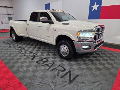 Used 2019 RAM 3500 Laramie image 24