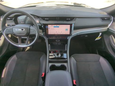 New 2026 Jeep Grand Cherokee L 4WD image 19