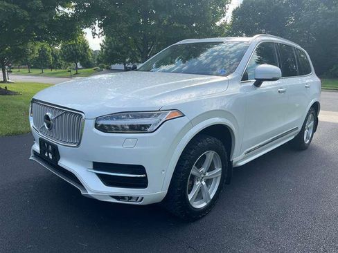 Used 2018 Volvo XC90 T6 Inscription w/ Convenience Package AWD/4WD image 2