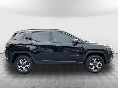 Used 2022 Jeep Compass Trailhawk w/ Trailhawk Elite Group AWD/4WD image 9