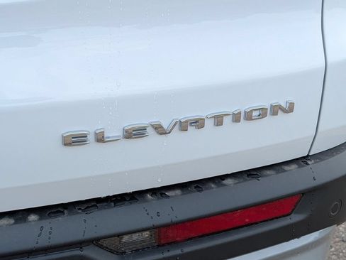 New 2026 GMC Acadia Elevation w/ Elevation Premium Package AWD/4WD image 16
