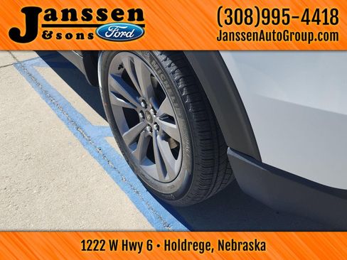 New 2026 Ford Explorer Active w/ Active Comfort Package image 16