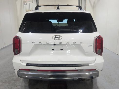 Used 2023 Hyundai Palisade Calligraphy image 4