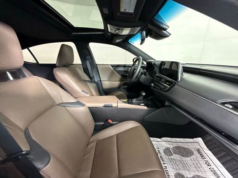 Used 2023 Lexus ES 300h 300h image 33