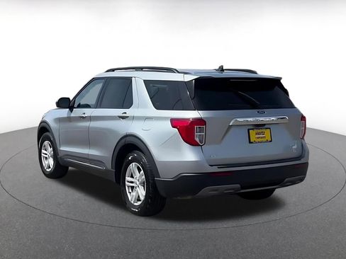 Used 2023 Ford Explorer XLT w/ Equipment Group 202A RWD image 11